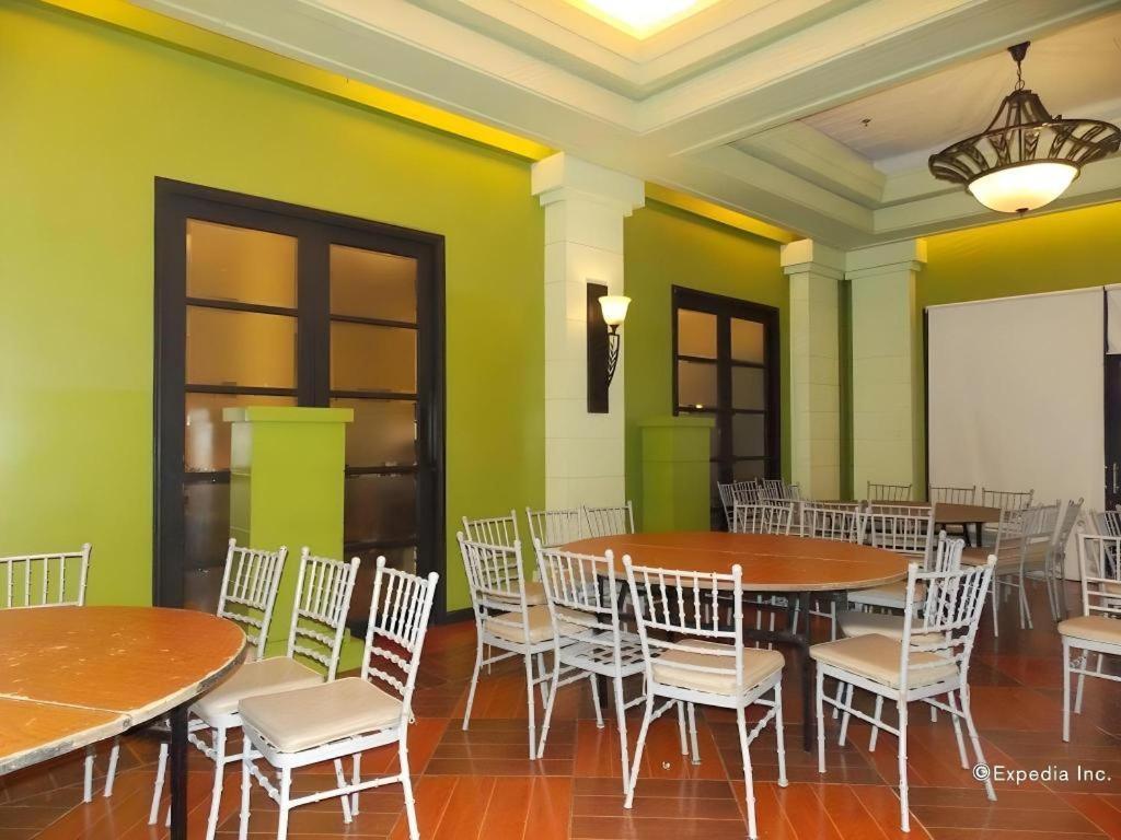 Planta Centro Bacolod Hotel & Residences Exterior photo